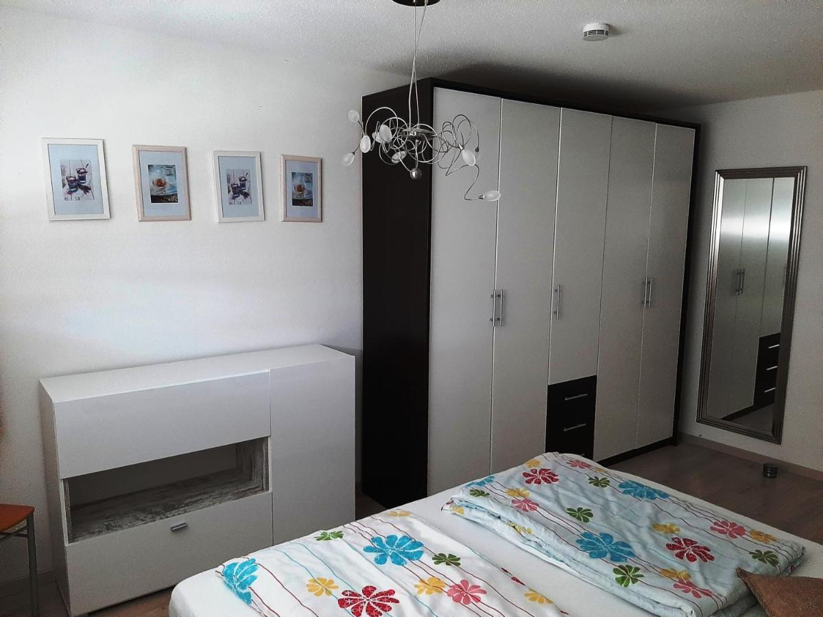 Jollen Apartments FDH Room photo